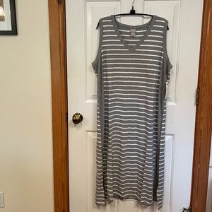 Chico’s Znergy Dress Gray and White Stripe Size XL